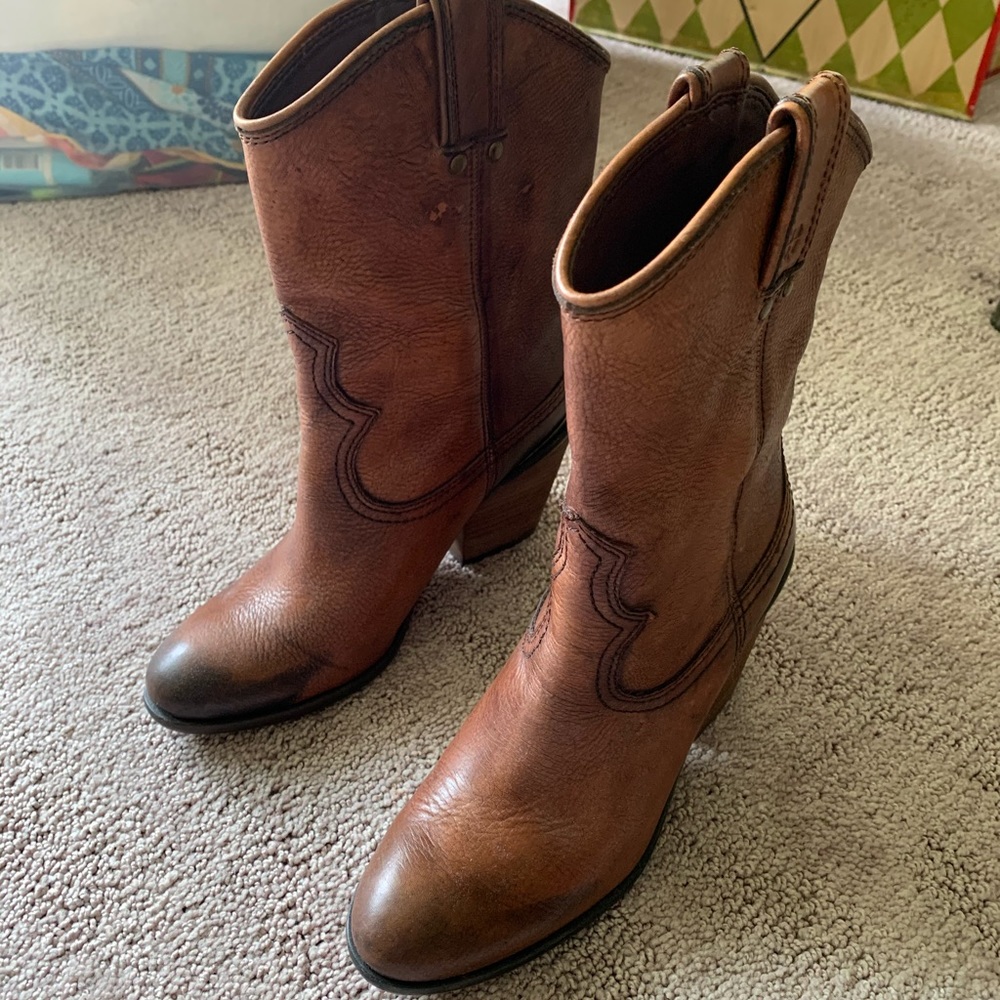 Lucky brand cowboy boots - like new